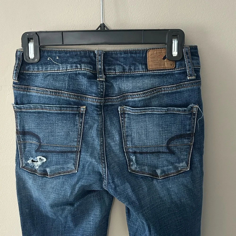 American Eagle Outfitters Distressed Blue Jeans/Jeggings - Picture 4 of 8